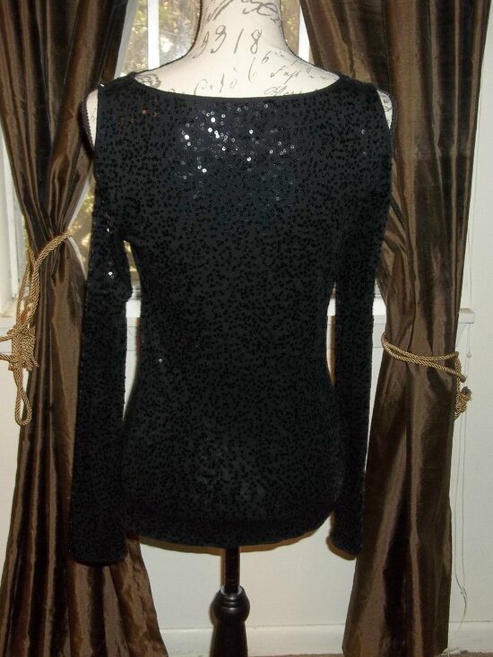 Cache Sparkle black all over sequins top Sz Medium Cold shoulder Y2K - Picture 5 of 7